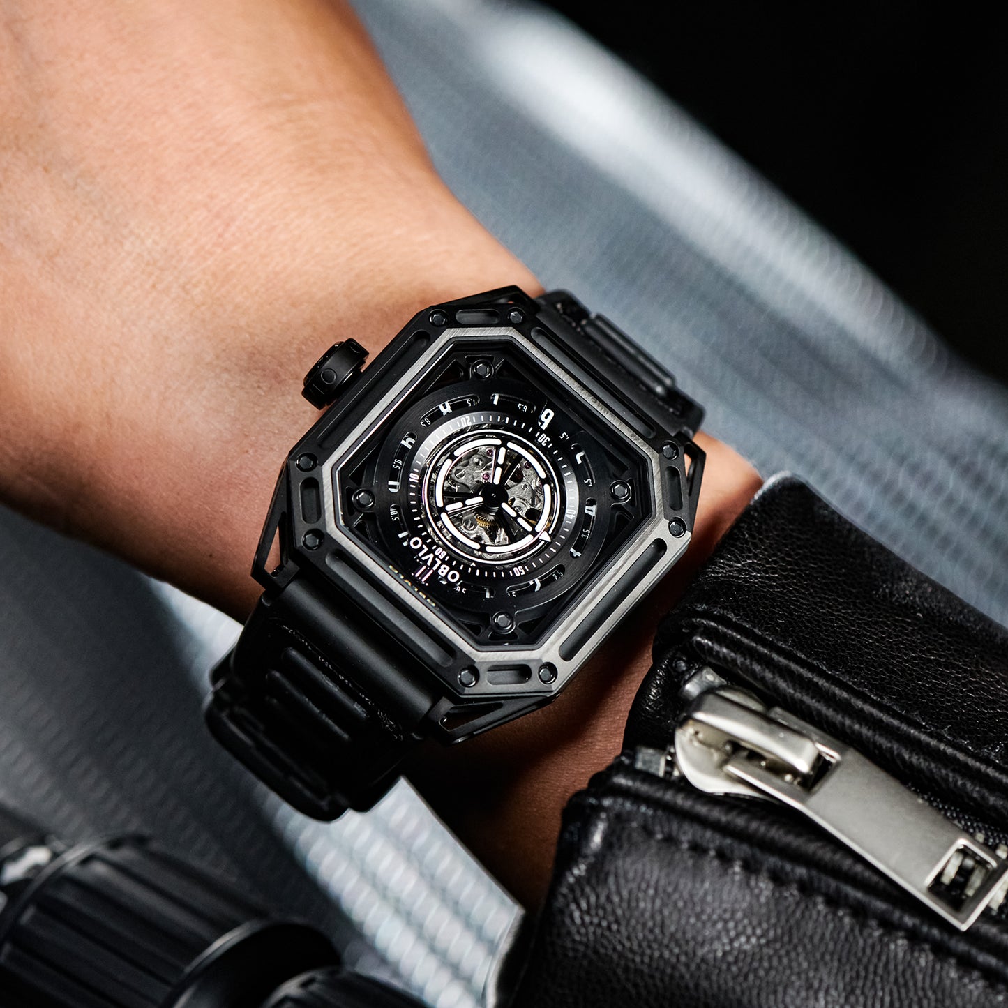 【OBLVLO】Mechanic Series Automatic Skeleton Wristwatch with Rubber Strap - Black